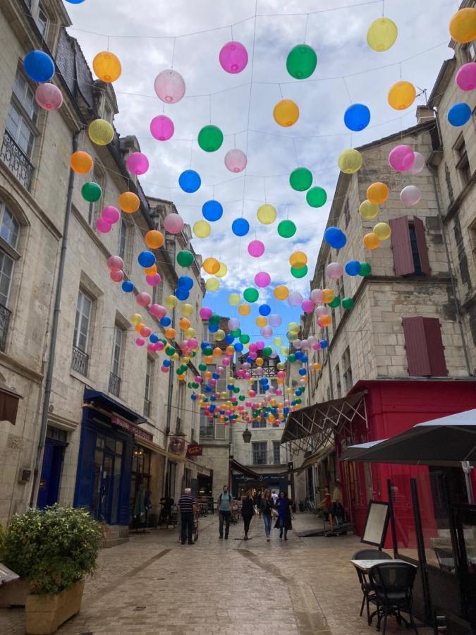 Le Patio Chambres Et Tables D'Hotes La Tour-Blanche Exterior foto