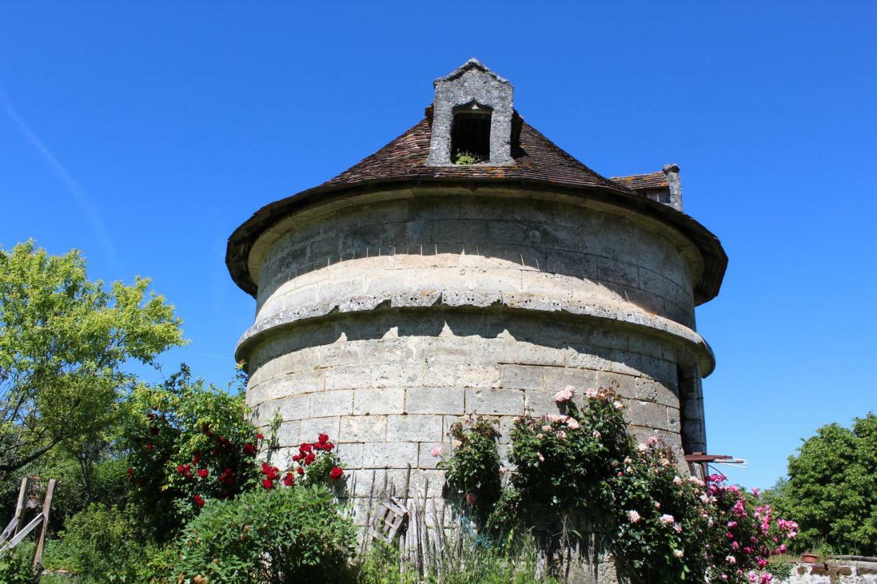 Le Patio Chambres Et Tables D'Hotes La Tour-Blanche Exterior foto